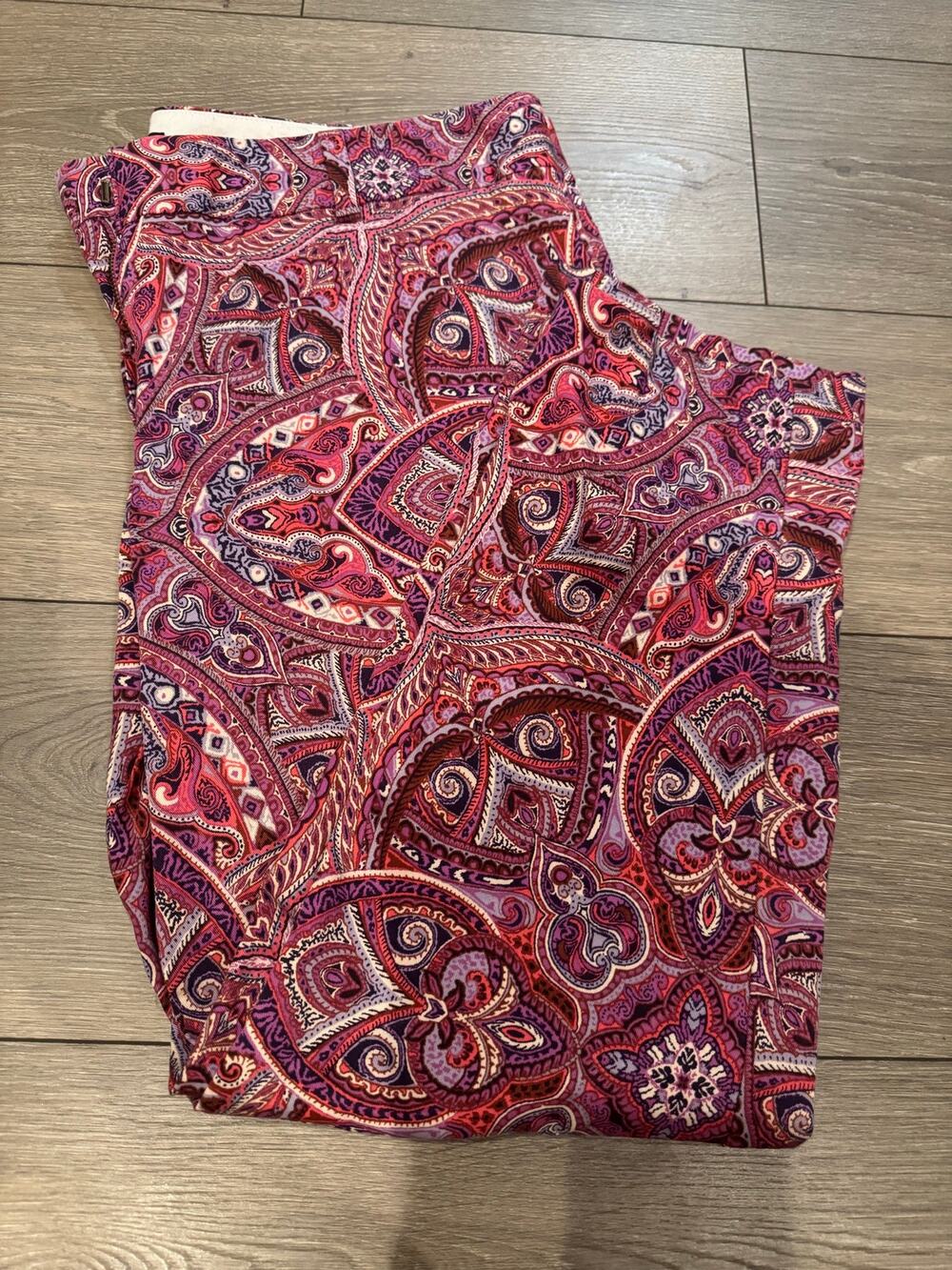 Lands’ End Purple Paisley Ankle Crop Pants – Size 14P